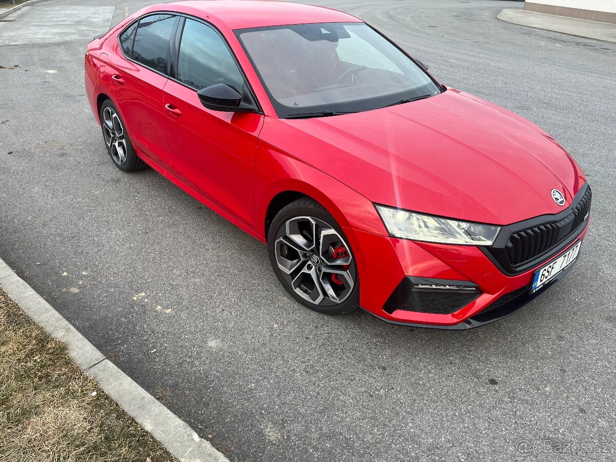 ŠKODA OCTAVIA RS 2.0 TSI DSG