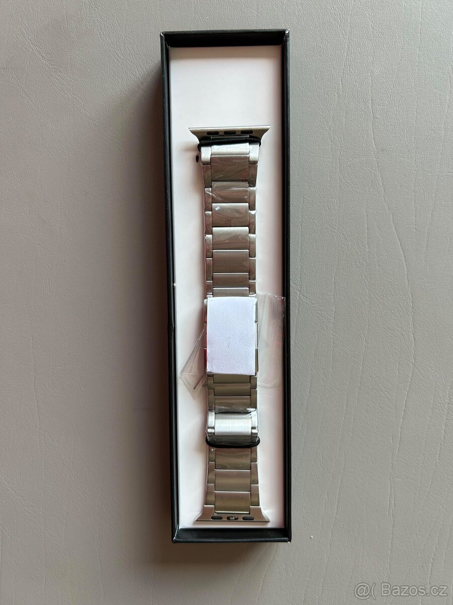 Titanový Pásek Bezeli - Apple Watch 49mm