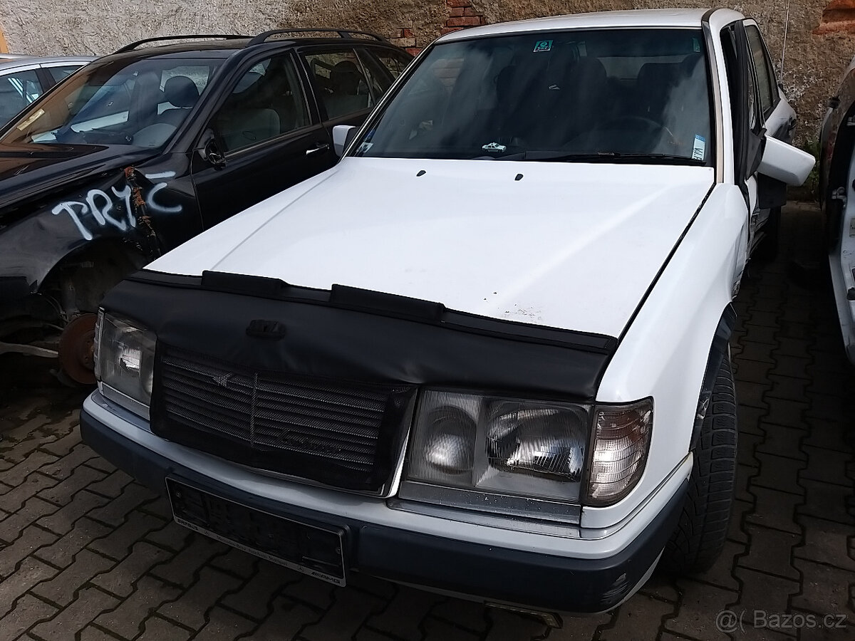 MERCEDES W124 300D  - použité náhradní díly