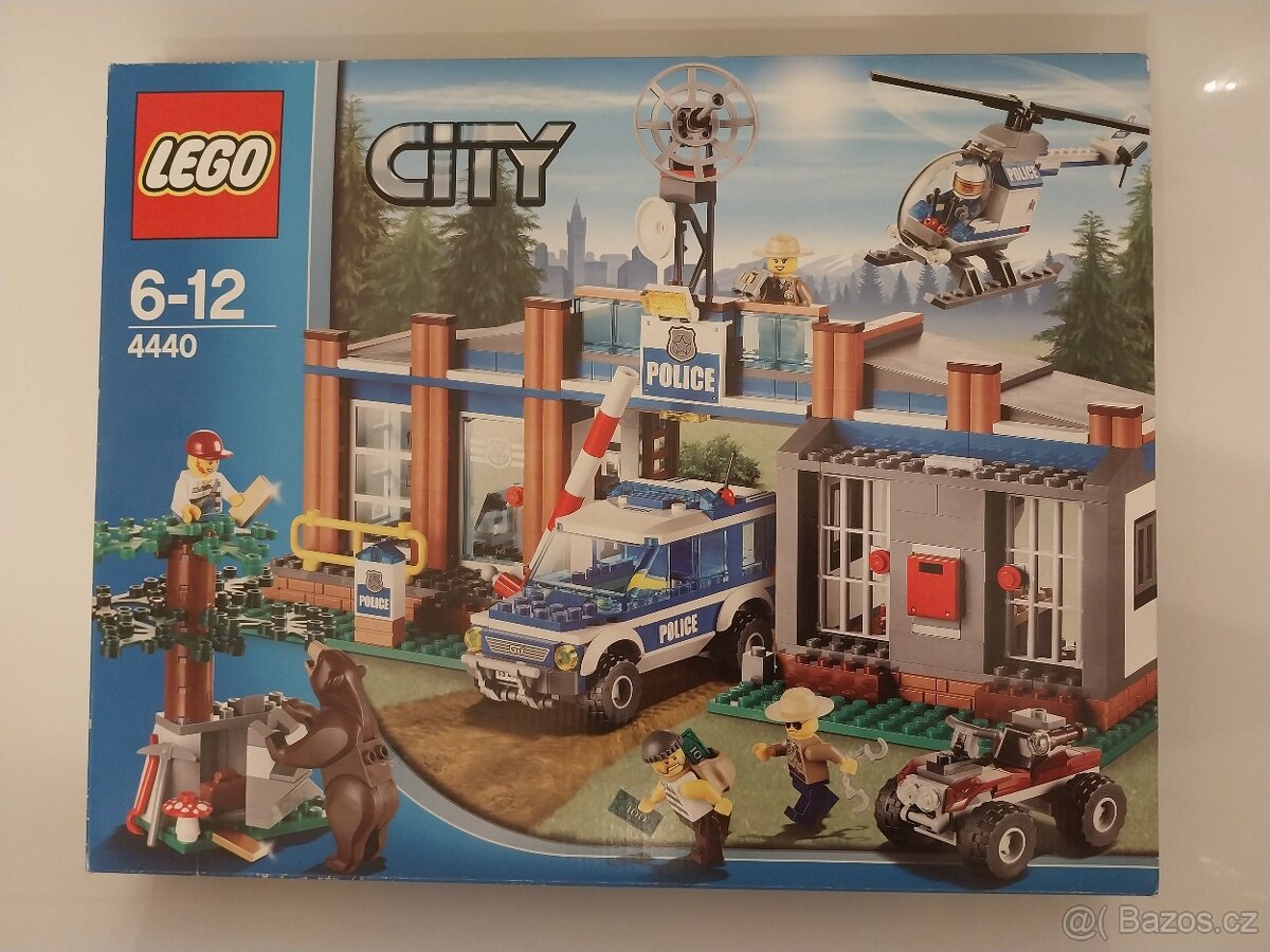 Policejní stanice v lese - Lego City 4440