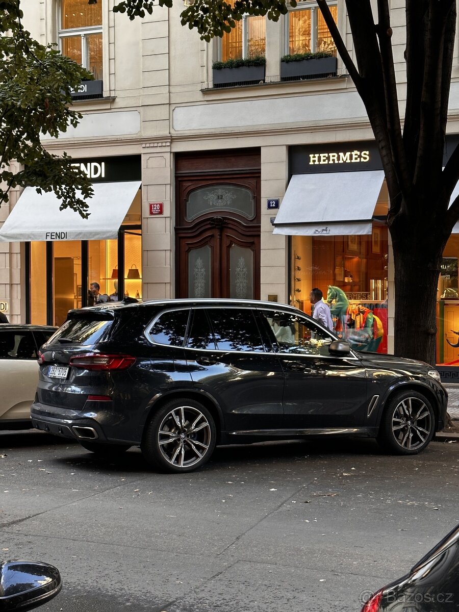 BMW X5 M50D Individuál, Záruka, 2 sady ALU