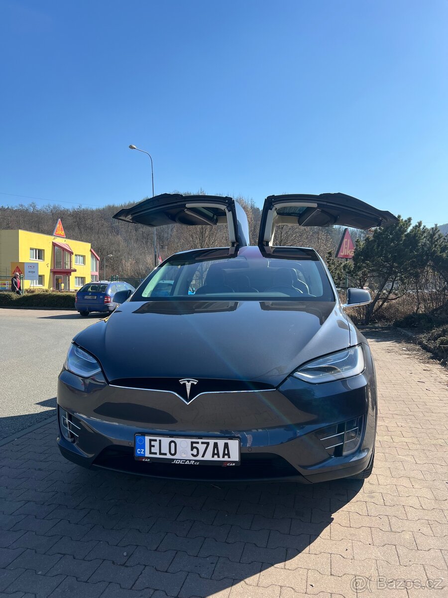 Tesla model X 90D nabijení ZDARMA