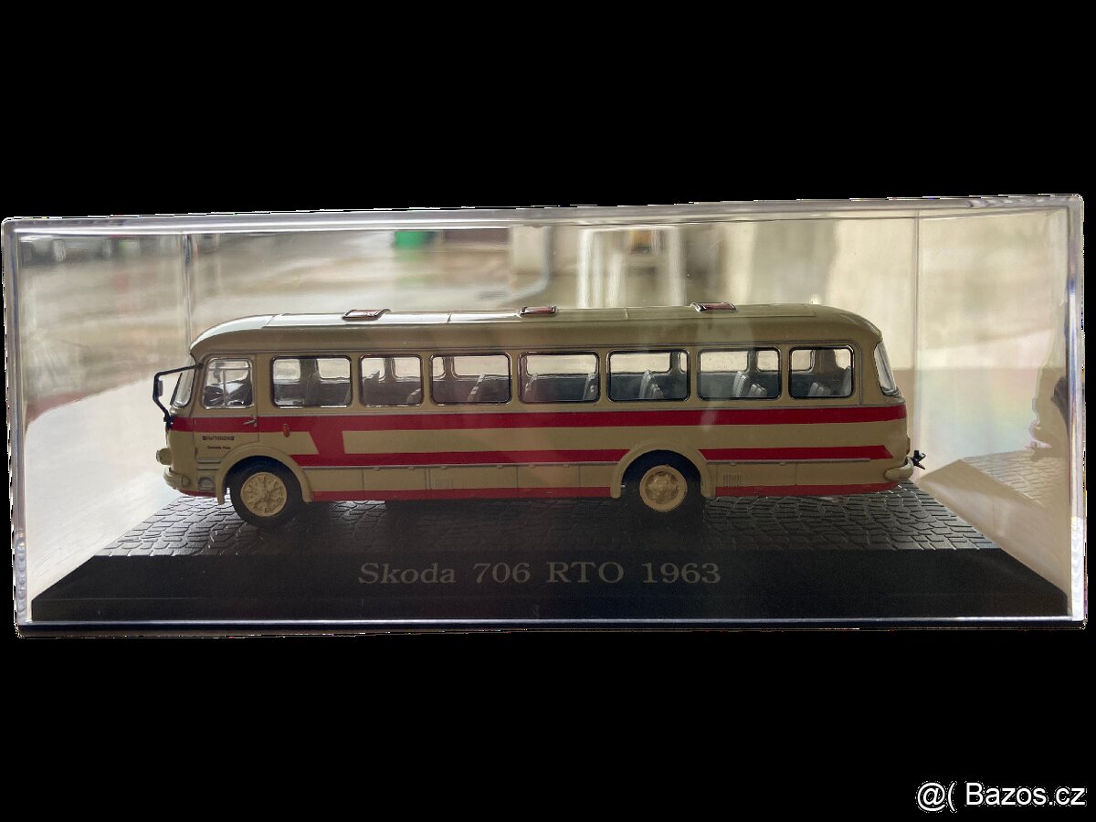 Škoda 706 RTO 1963 1:72 model