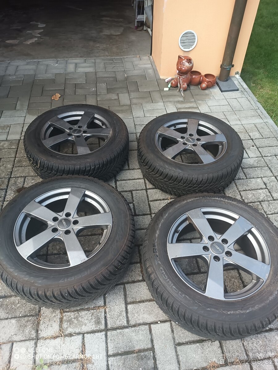 Sada zimních alu kol 215/65R17