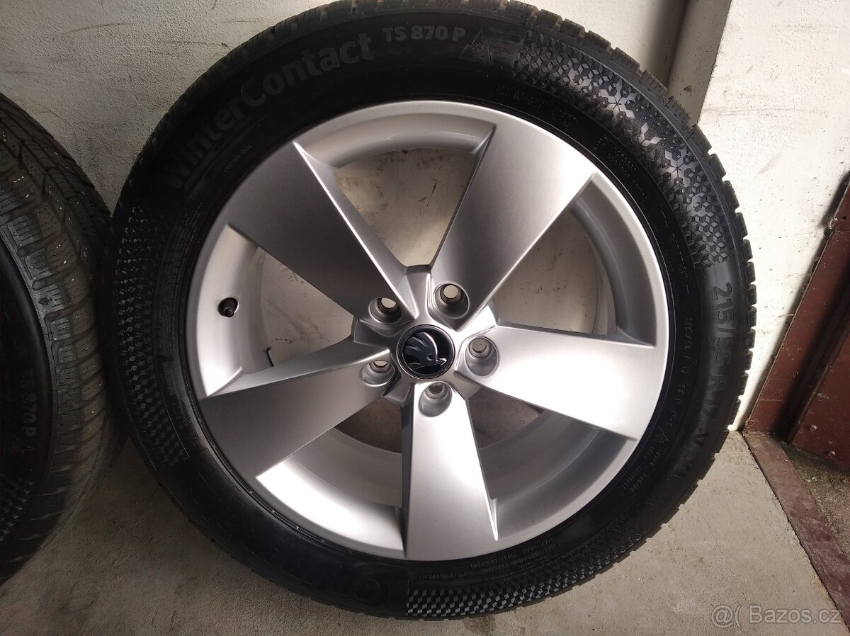 Prodám alu disky Škoda 5x112 R17 se zimním pneu 215/55/17