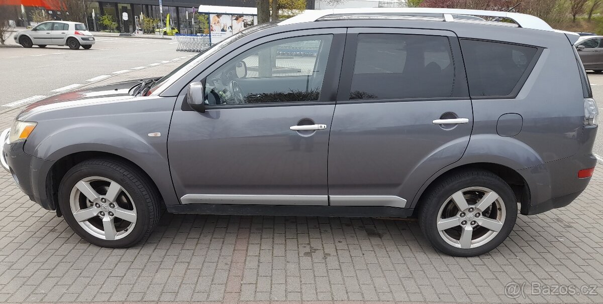 Mitsubishi Outlander 2.2 Di-D 115kw 4X4 TEMPOMAT 7 MÍST manu