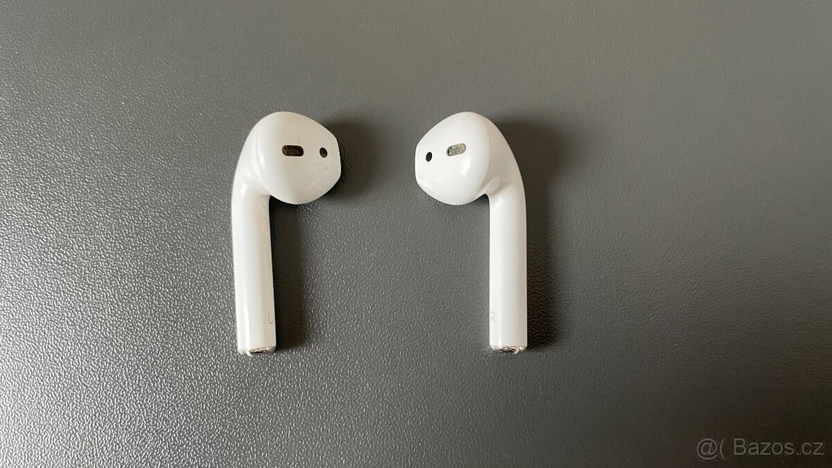 Apple AirPods 1. generace