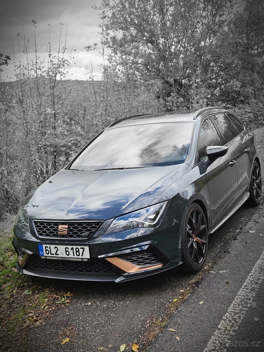 Seat Leon Cupra ST R 2.0 TSi 221kw 4x4 REZERVACE