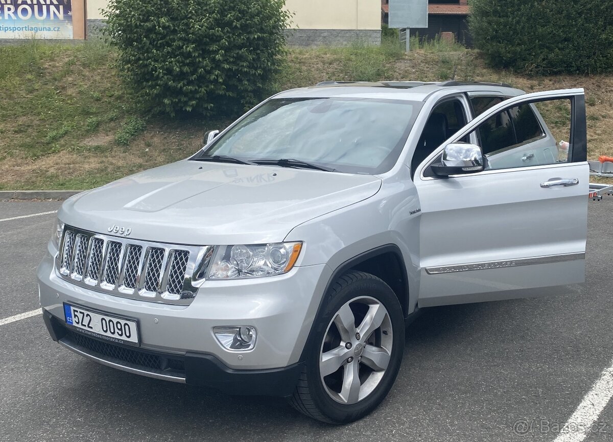 Jeep Grand Cherokee 5.7 V8 HEMI Overland + tažné