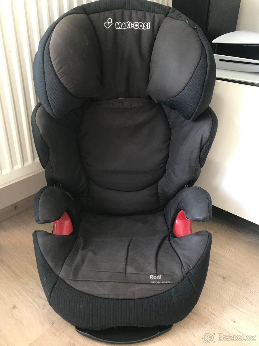 Autosedačka Maxi Cosi Rodi 15 - 36 kg