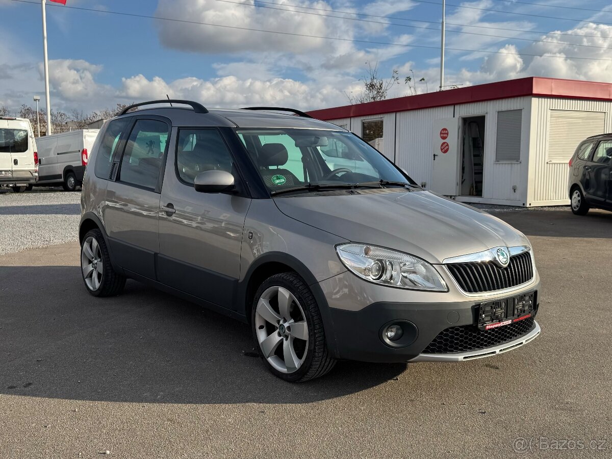 Škoda Roomster SCOUT 1.2 TSI 77kW PANORAMA, TEMPOMAT, ALU