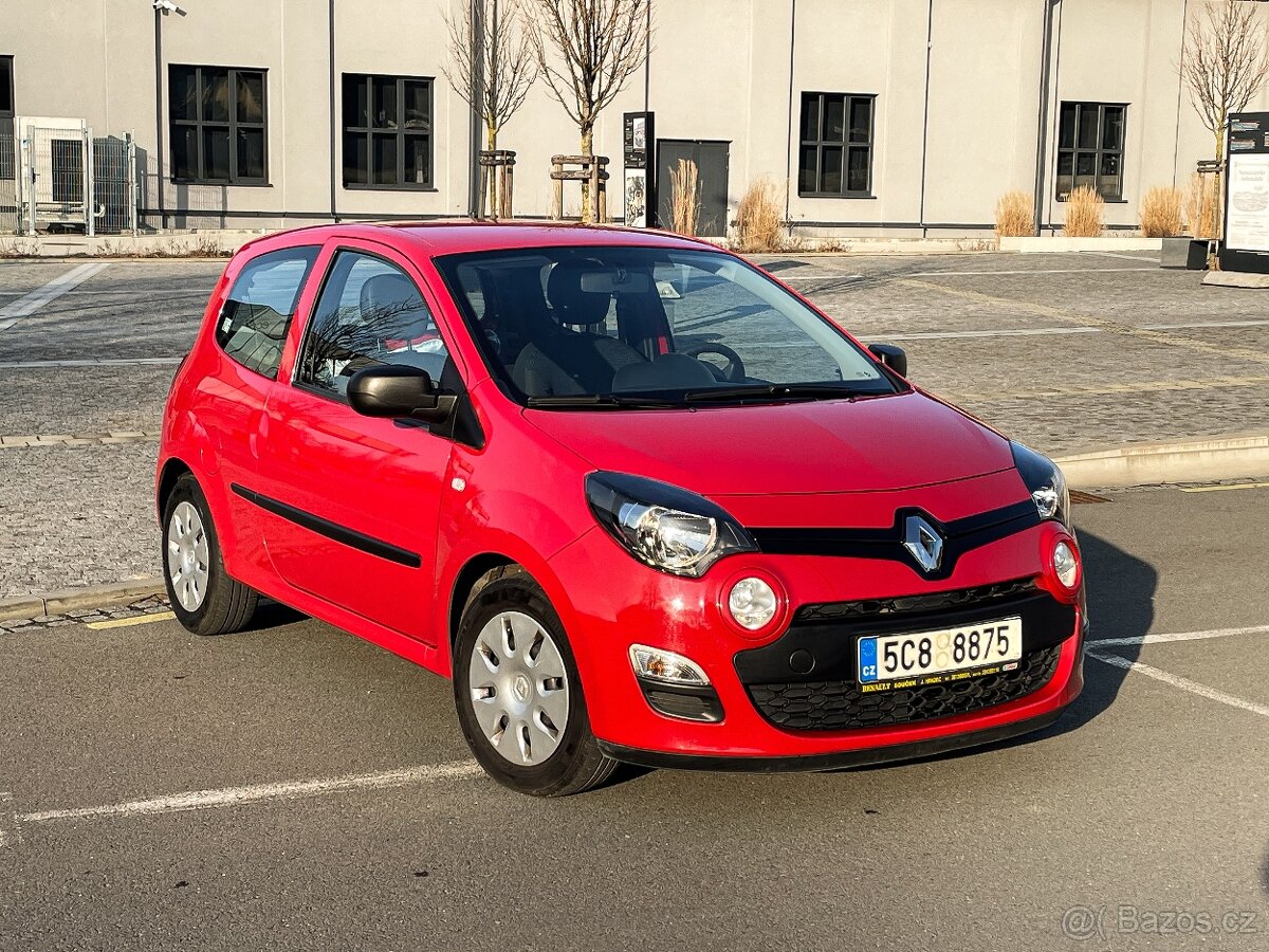 Prodám Renault Twingo 2012 1.2 55 kW, najeto jen 50 000 km