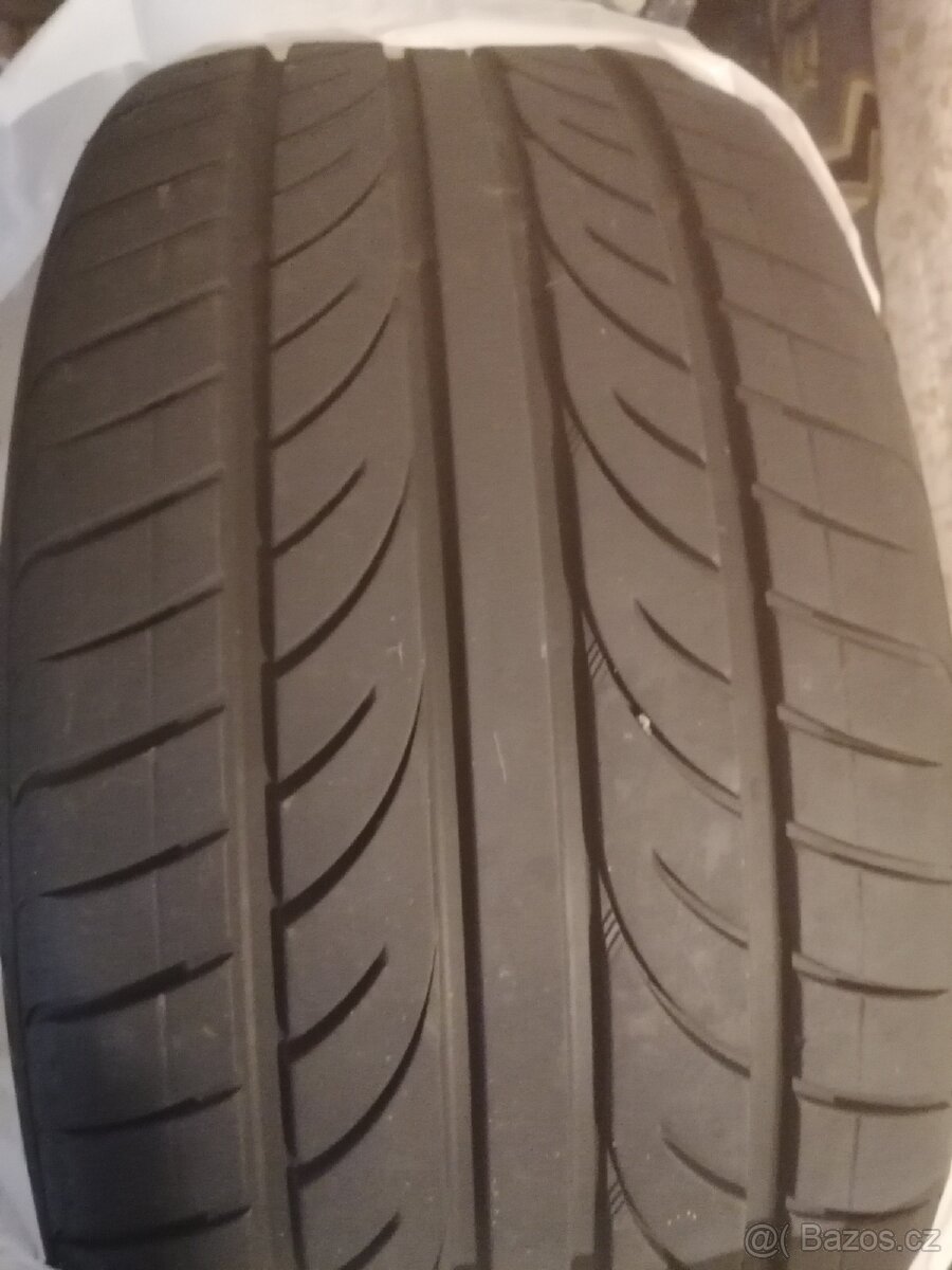 Letní gumy 285/35 R22