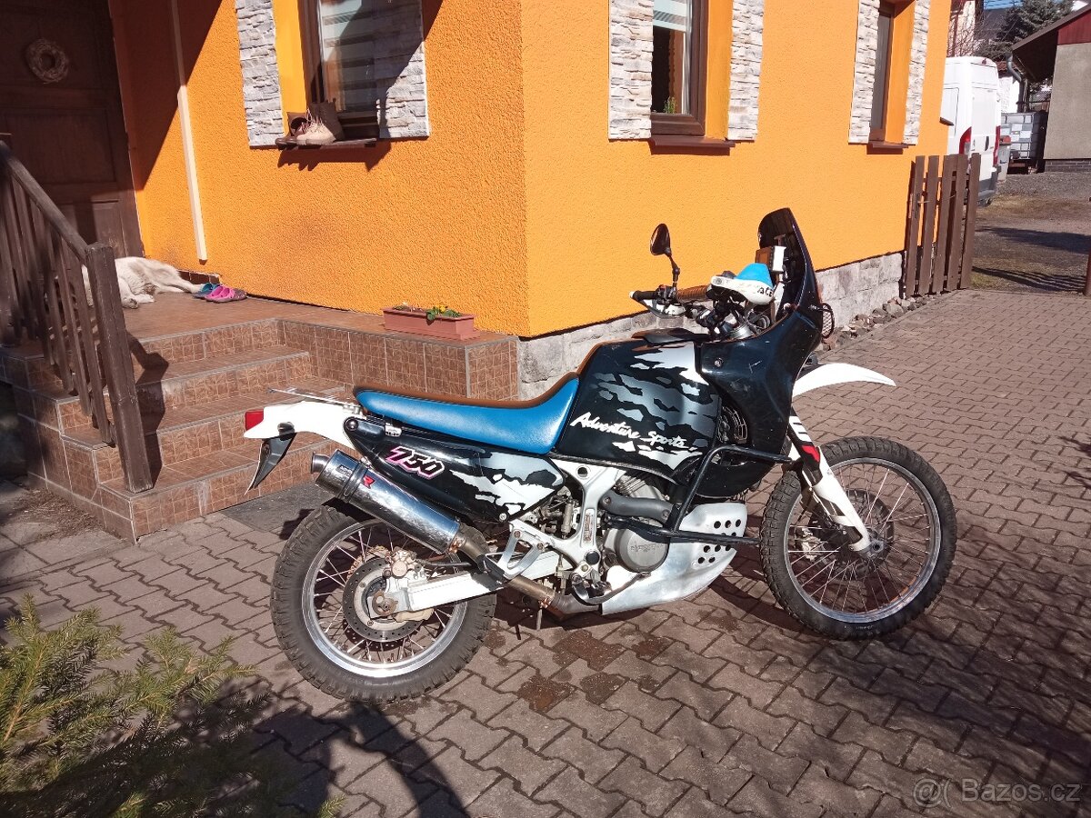 Honda Africa Twin 750