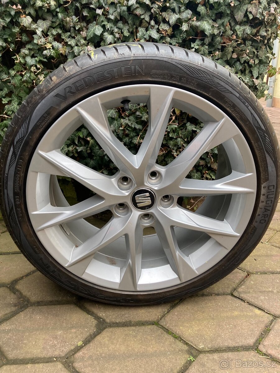 Originál Alu kola SEAT LEON FR 7,5Jx18 ET51 5x112 + letní pn