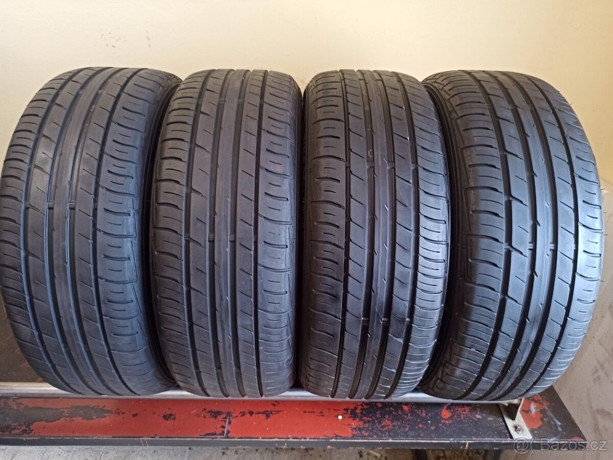 Falken 215/55 R17 94V 2x5mm; 2x4,5mm