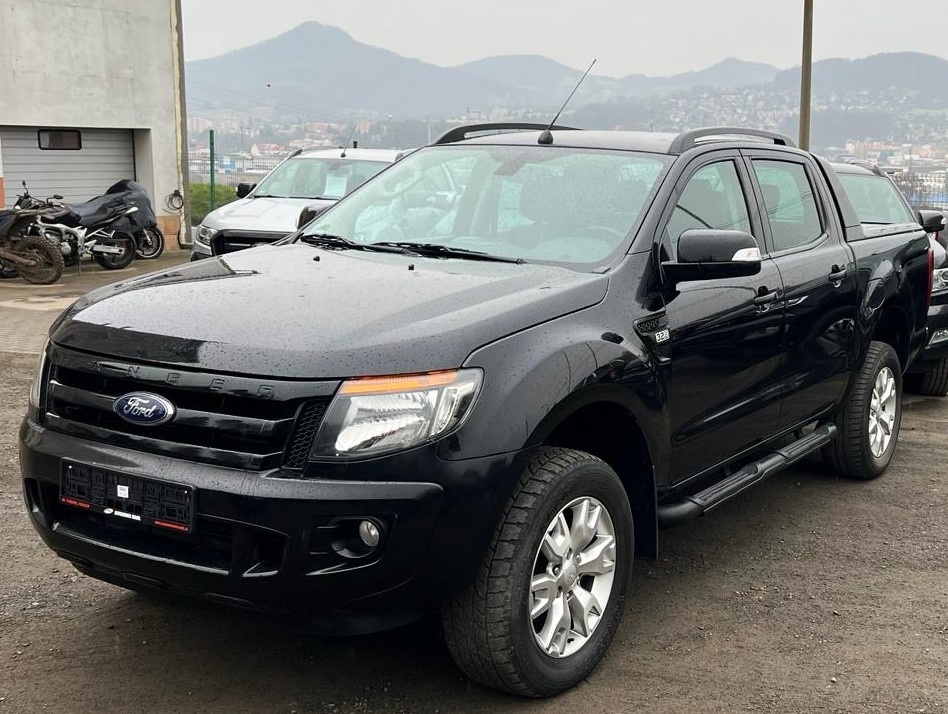 Ford Ranger WILDTRAK 3.2 2013 A/T, OBLOUK KORBY