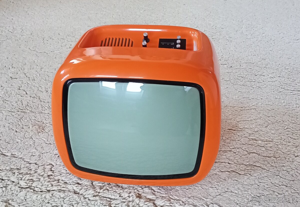 RETRO TELEVIZOR TESLA typ 4 156-AB FUNKČNÍ TOP STAV