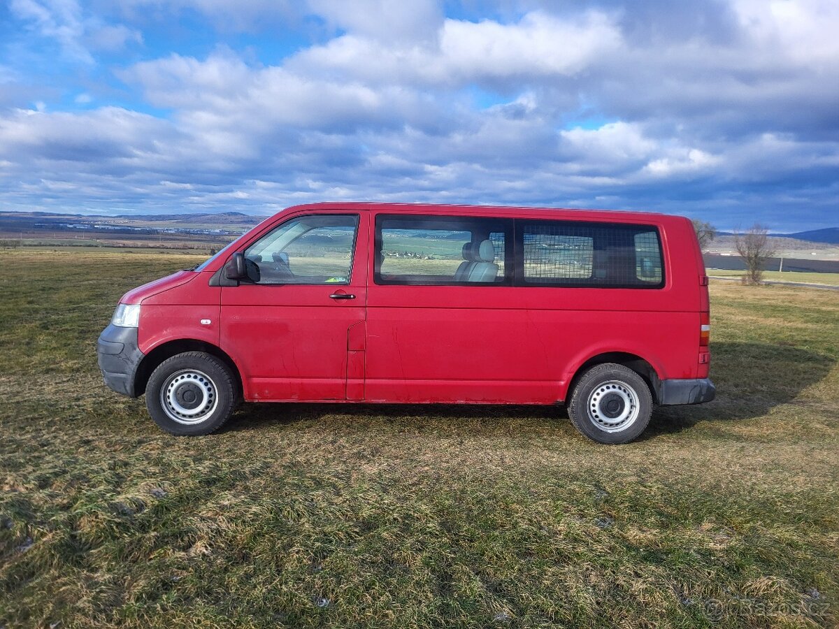 VW Transporter T5 2,5 TDI Long 240 tis. km