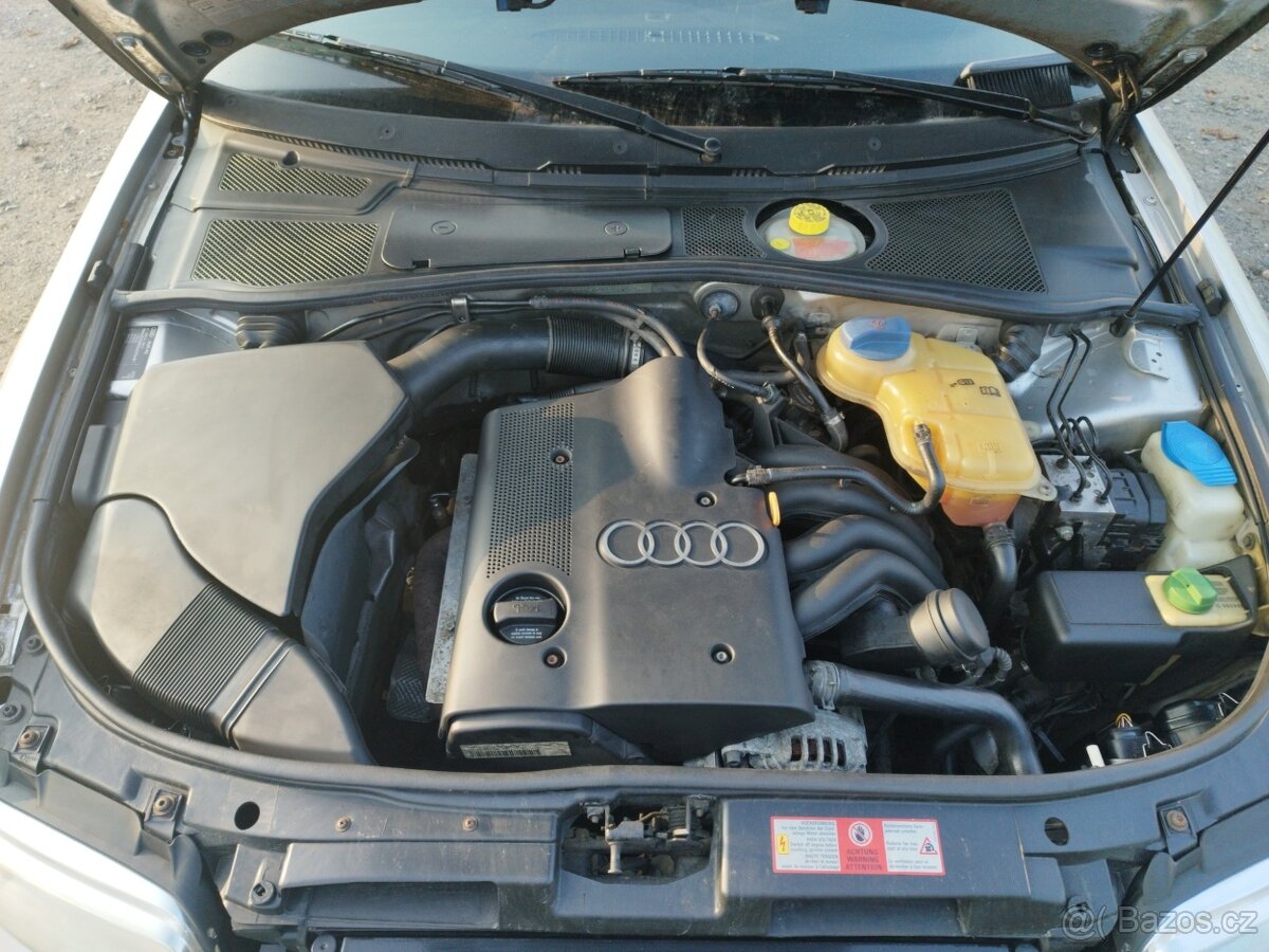 Audi A4b5 1.6i 74kw 99. Face.