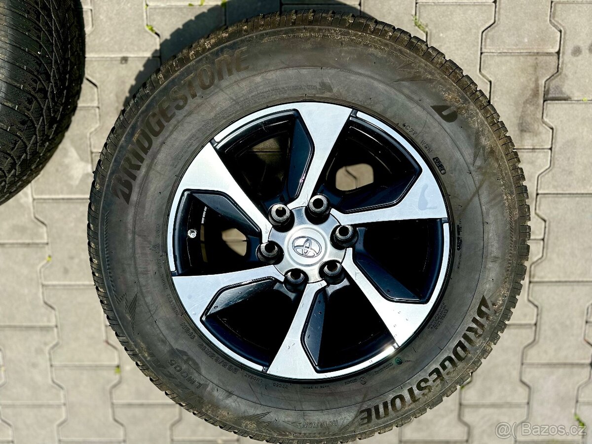 Toyota Hilux originál kola 17” 6x139,7 265/65 r17 ET30