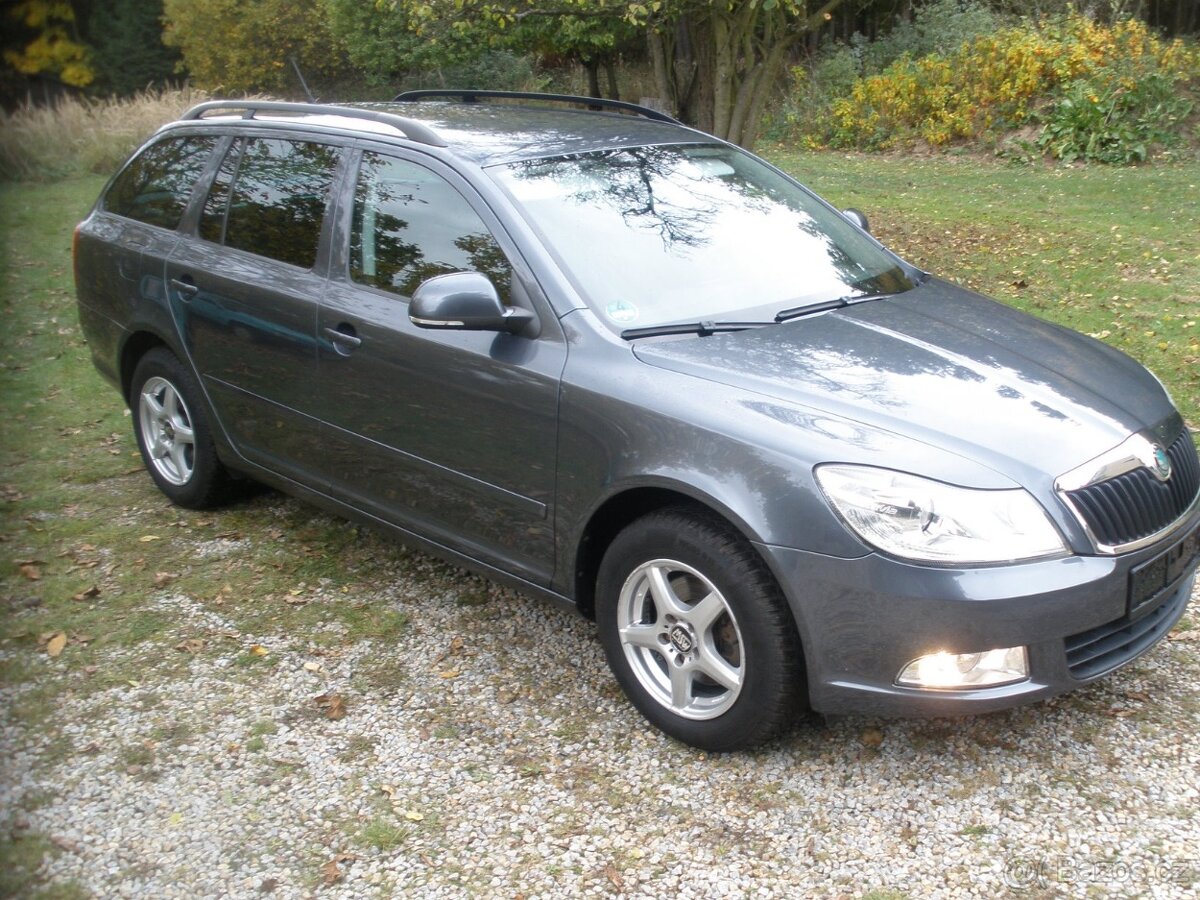 škoda octavia combi 2,0tdi cr 2012 elegance