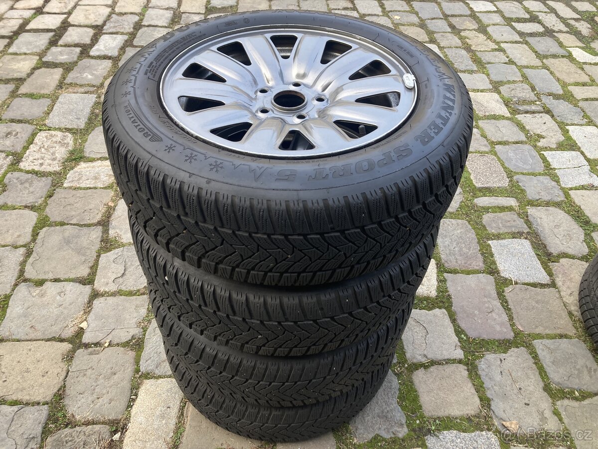 Zimní kola ŠKODA OCTAVIA 4 - DUNLOP 205/60R16 2020