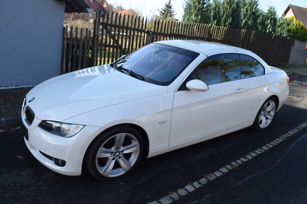 BMW 3 E93 325i 160kW,málo KM+ZÁRUKA,CABRIOLET,TOP,2009