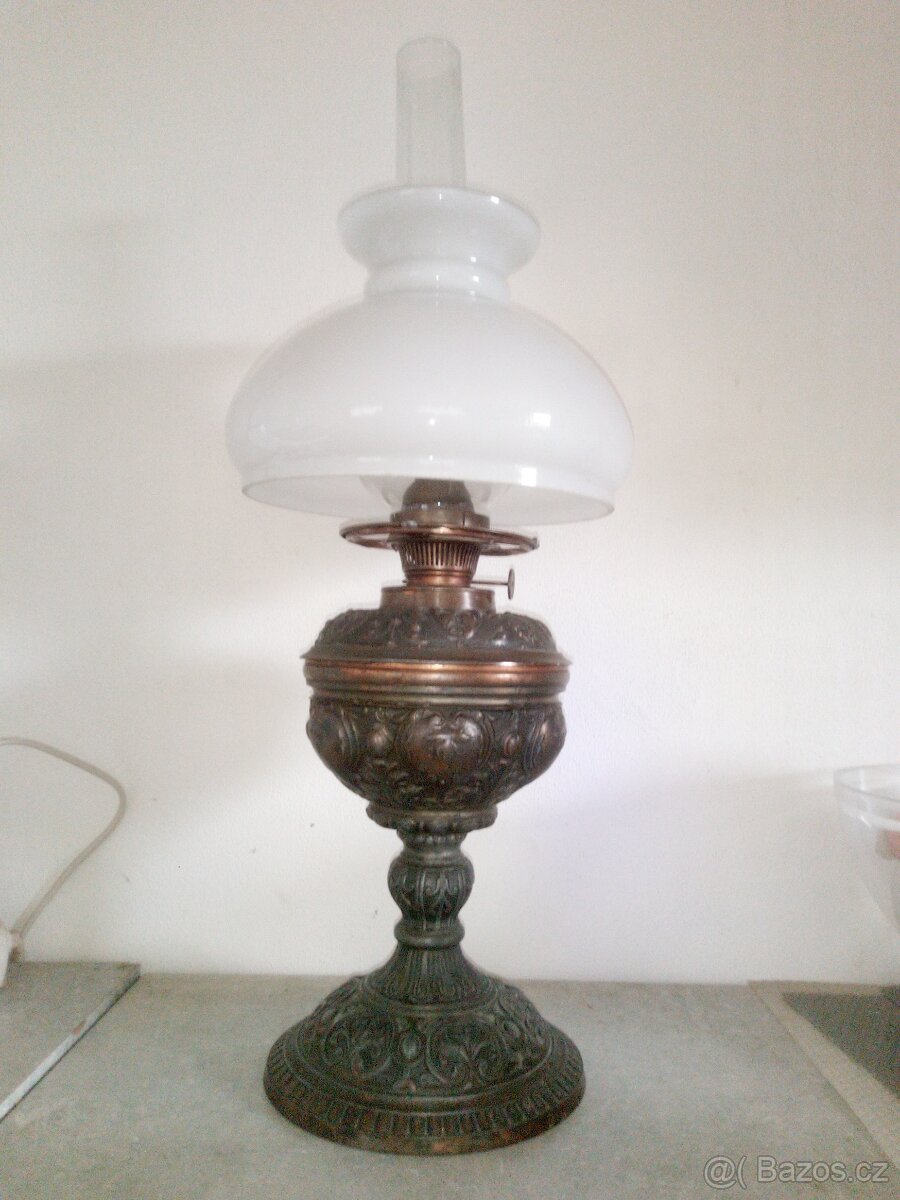 Petrolejová lampa