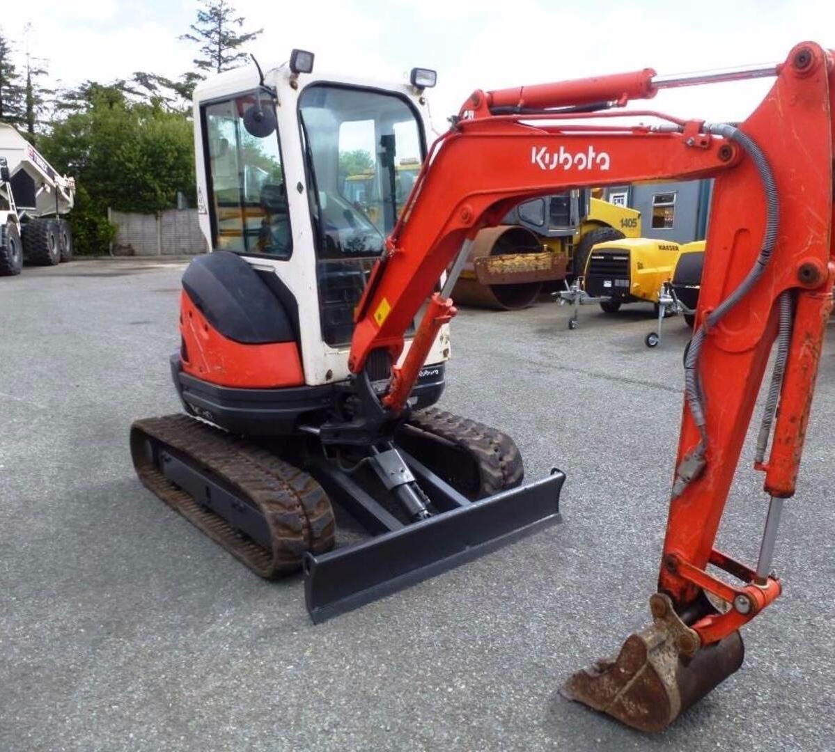 Minibagr Kubota U25-3