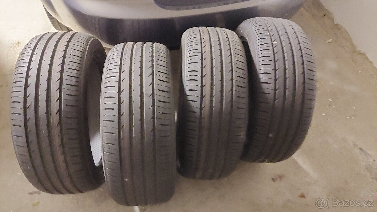 Letní pneu 215/50 R18 Toyo R52 nové