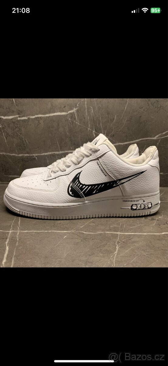 NIKE Air Force 1