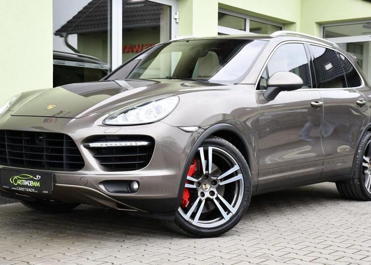 Porsche Cayenne 4.8 V8 TURBO PANO TOP STAV ČR