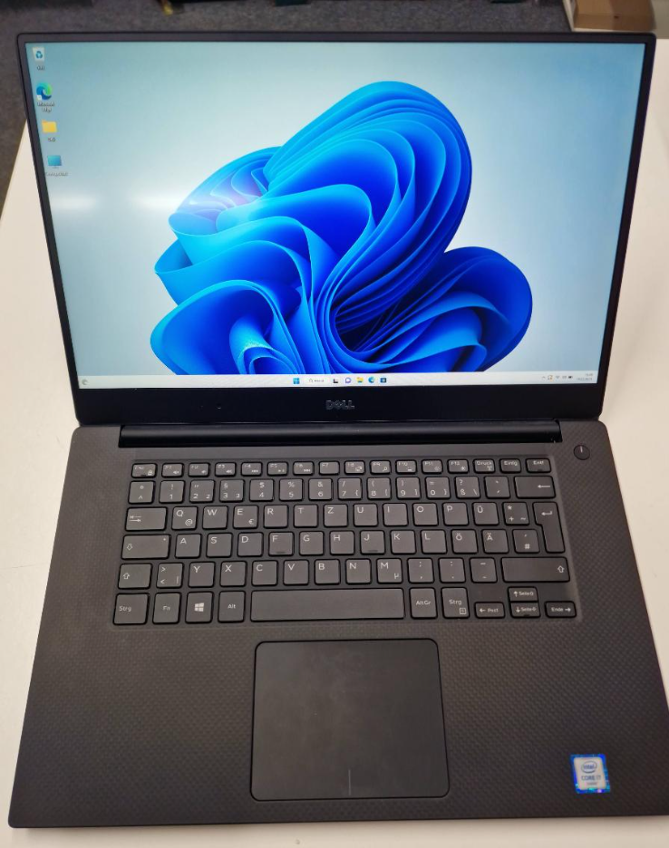 Zánovní notebook  Dell XPS 15 9550, Core i7-8750H, SSD 256GB