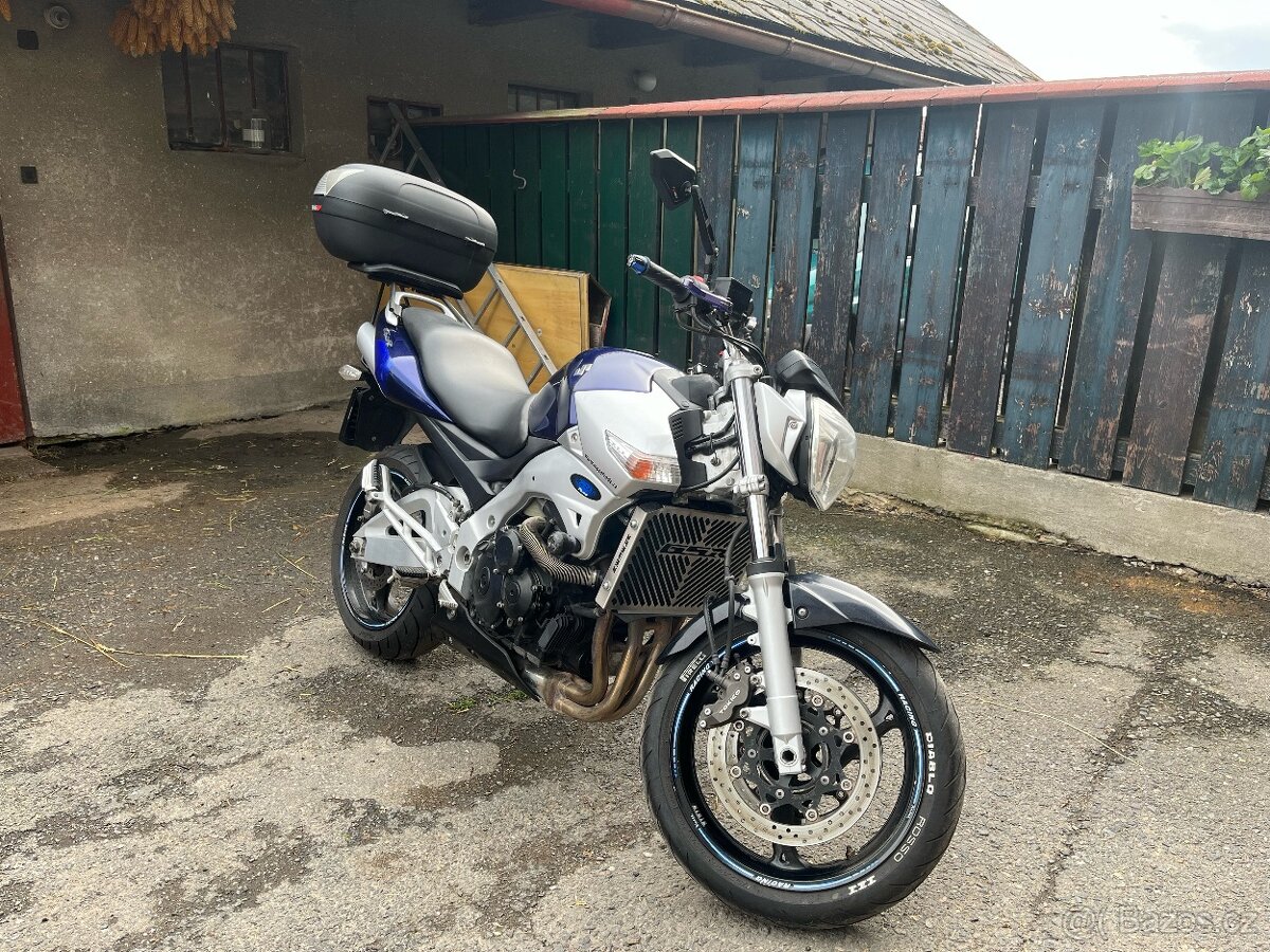 Suzuki GSR 600