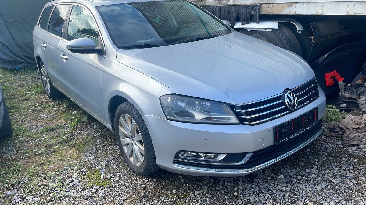 VW Passat B7 1.6 tdi cayc na náhradní díly