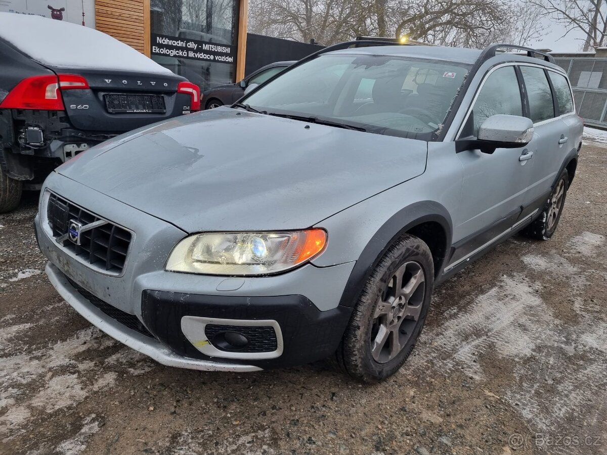 Volvo XC70III D5 151kw - Náhradní díly