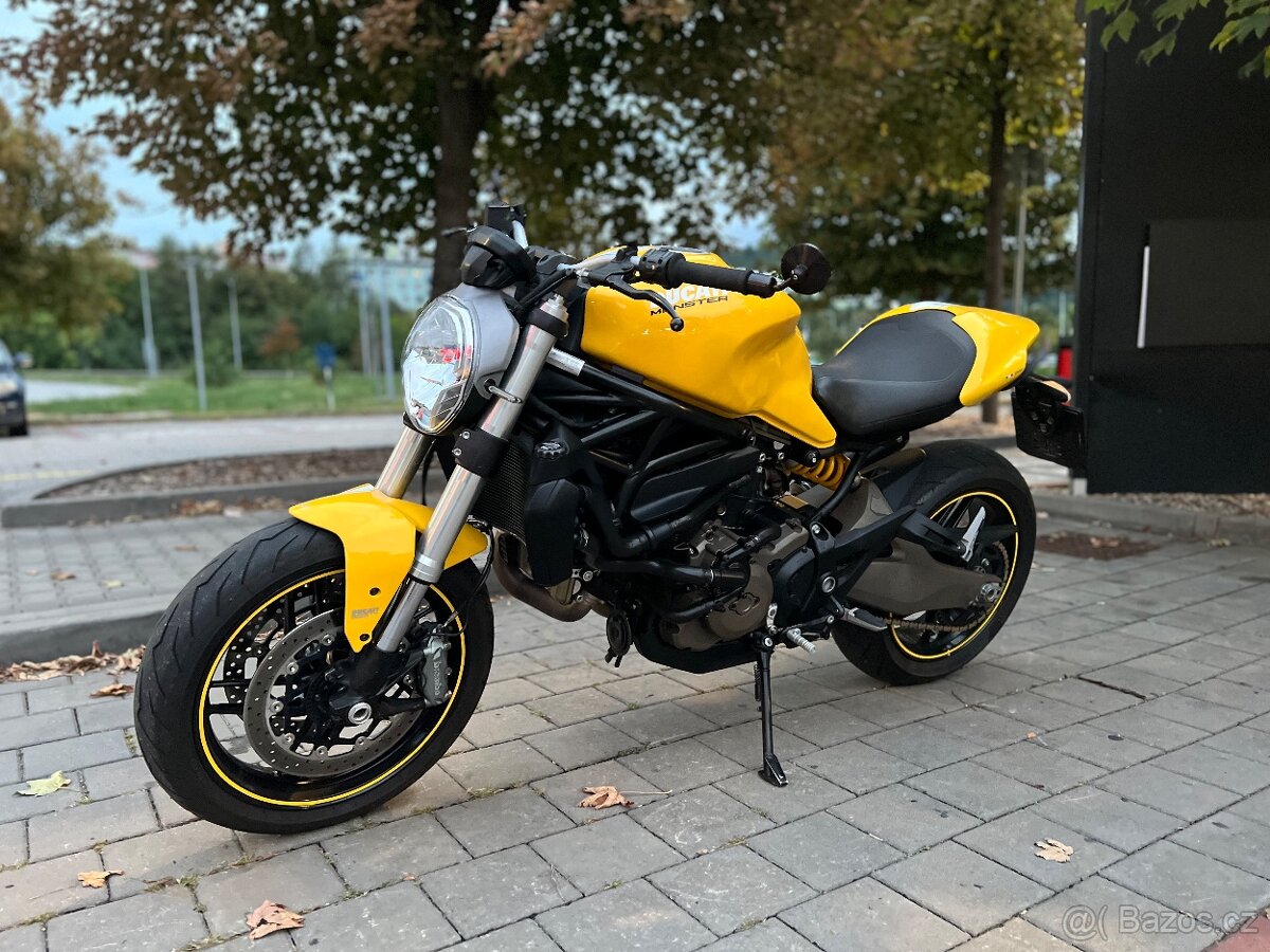 Ducati monster 821 Stripe Yellow 2015