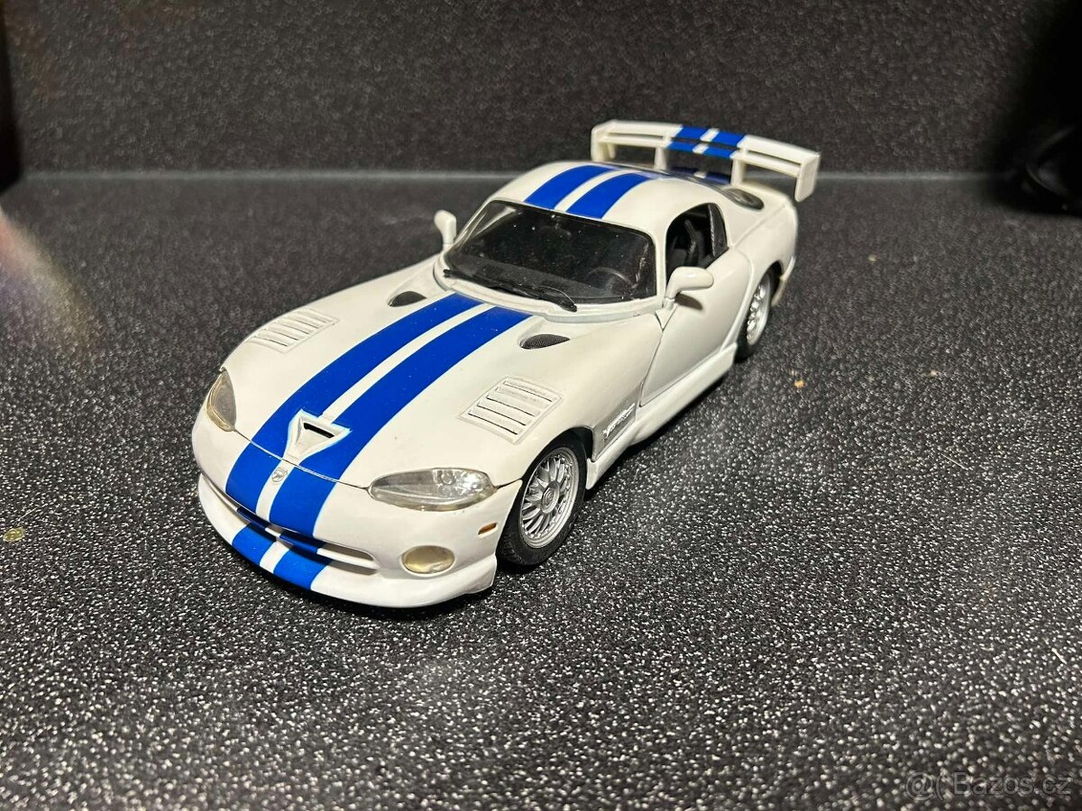 Dodge Viper GTS-R 1:18