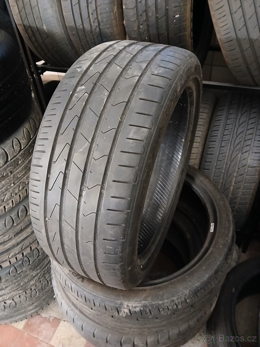 215/40 R17 HANKOOK