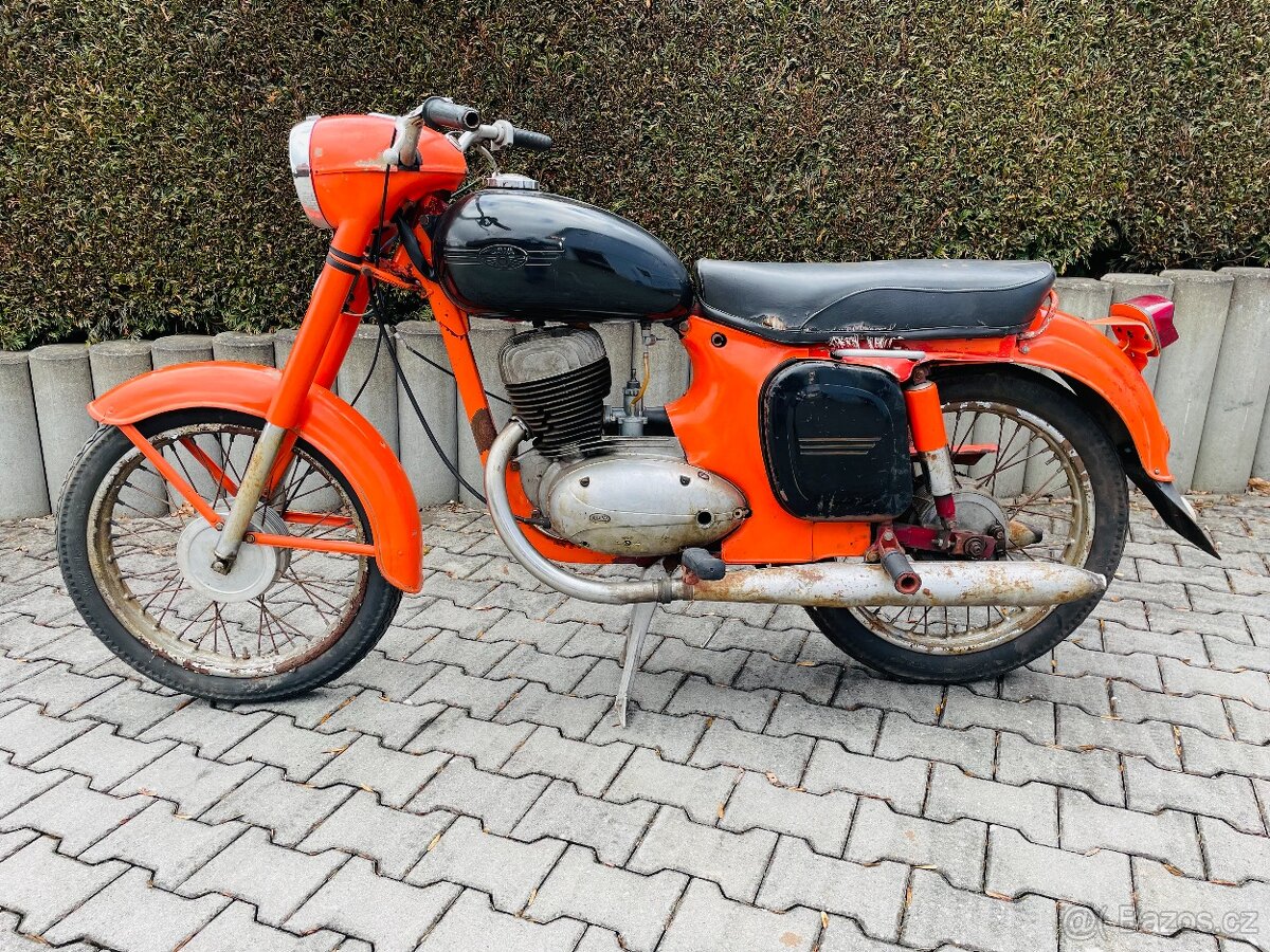 Jawa 250/590 Sport bez TP