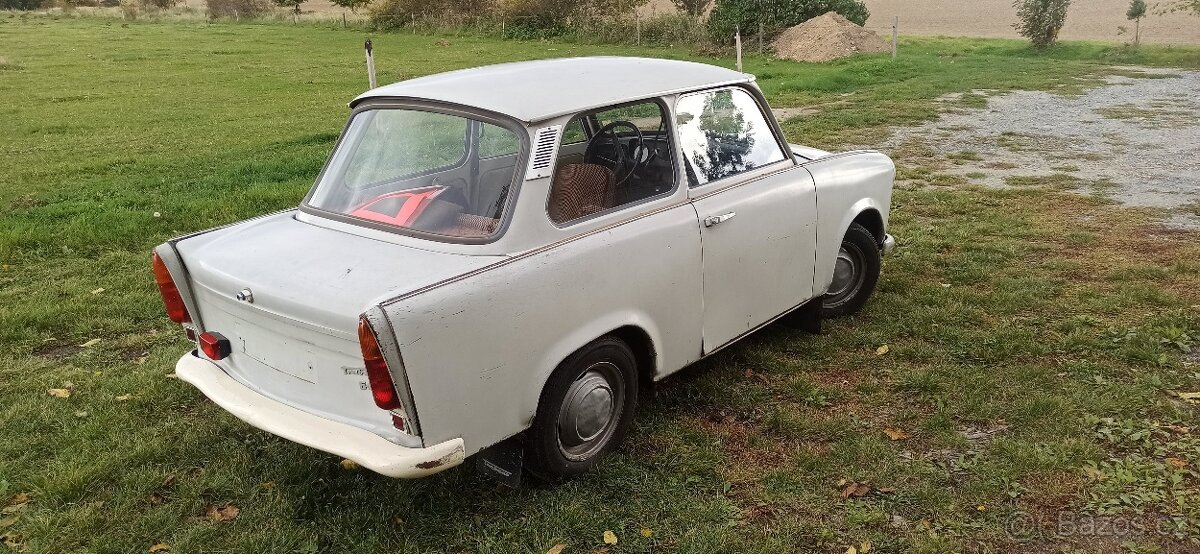 TRABANT 601