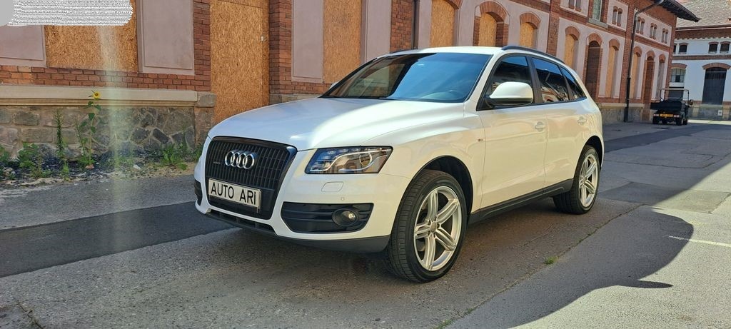 Audi Q5, 3.0TDI S-LINE TAŽNÉ KUŽE NAVI