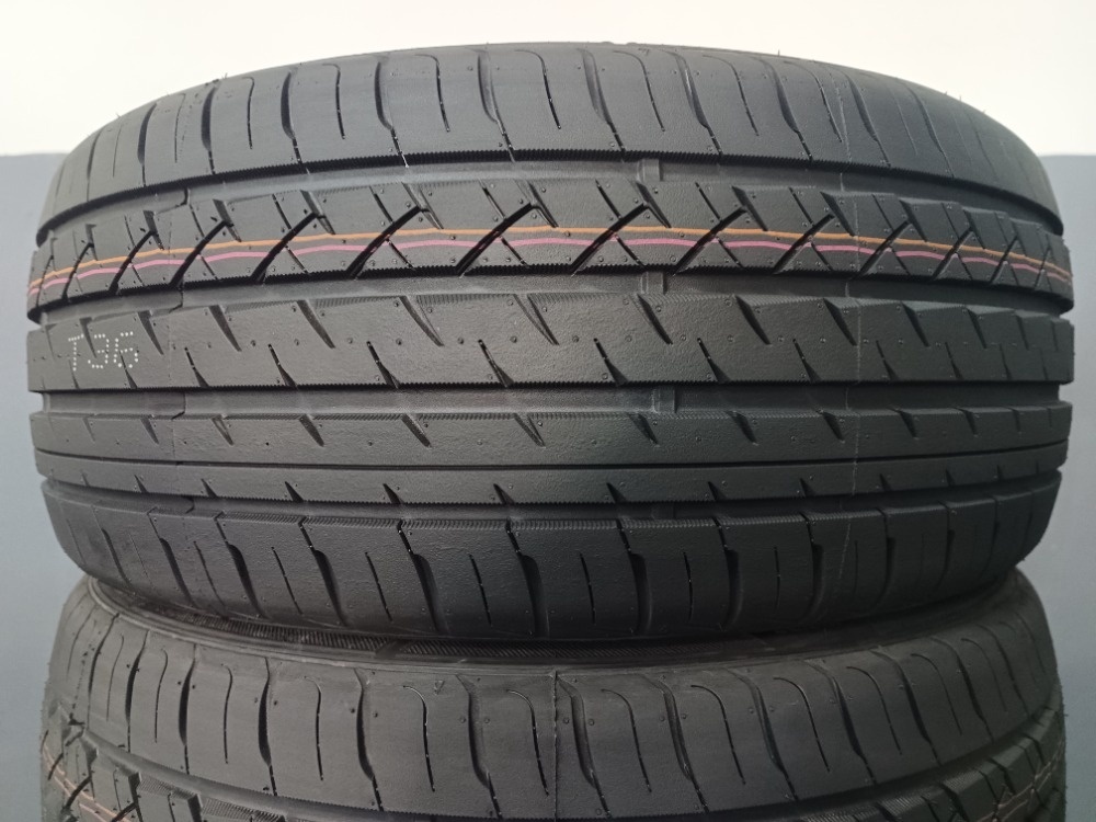 225/45 R17 SONIX (0124)