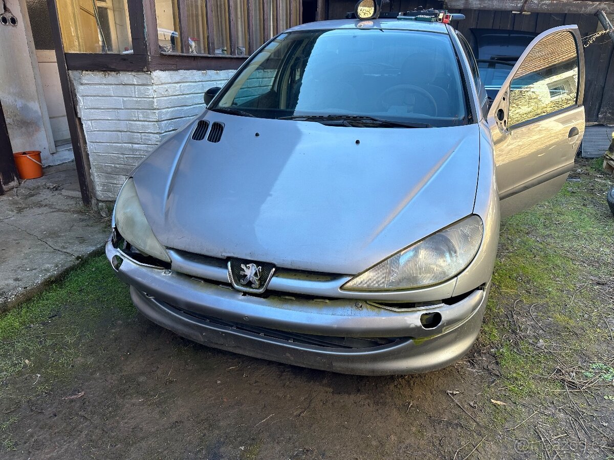 Peugeot 206 1.1i 44kw