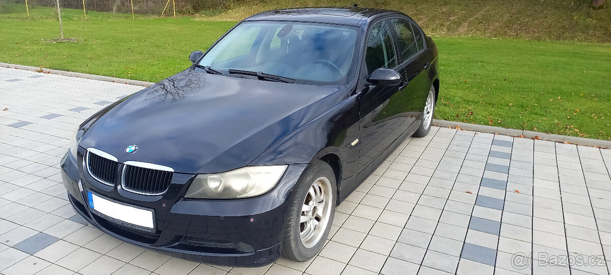 BMW E90 320i