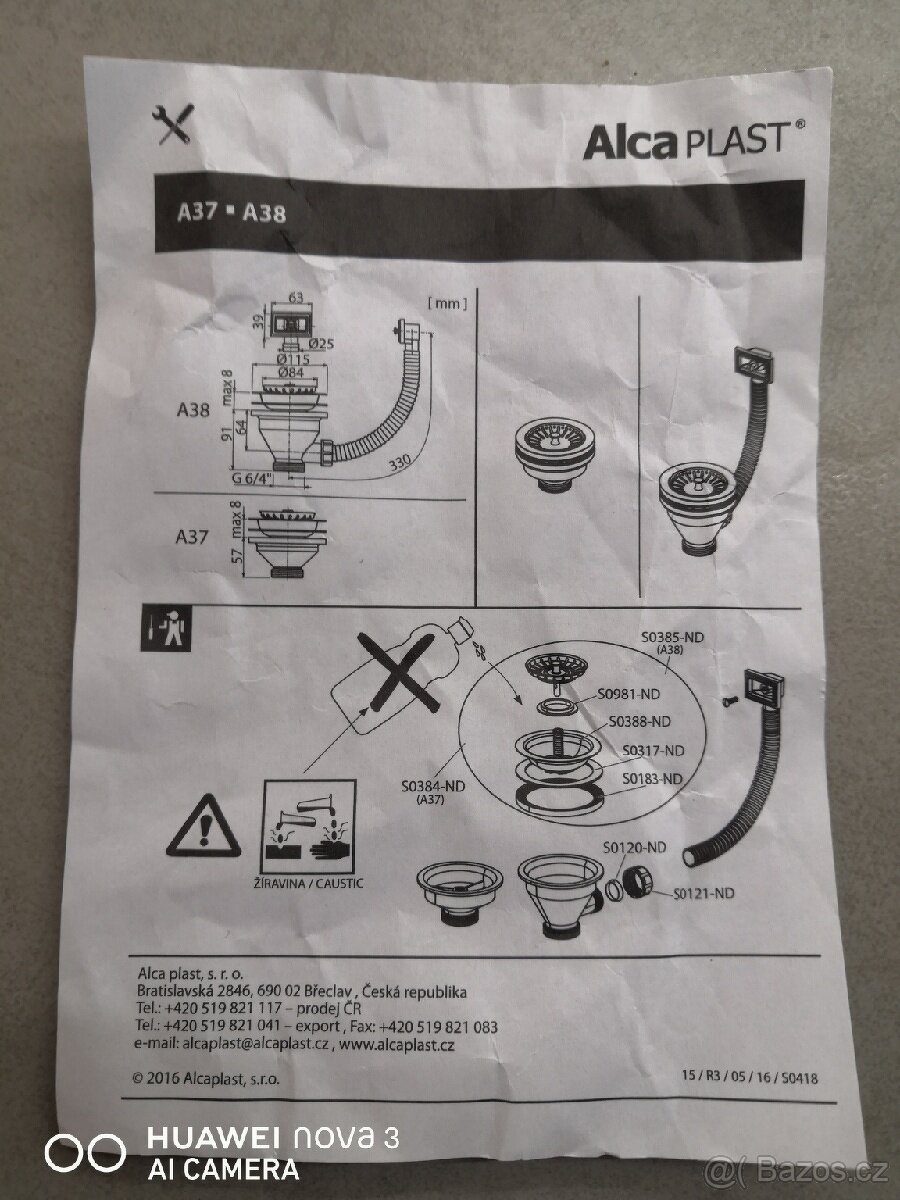 Výpusť dřezová AlcaPLAST A38 6/4 " s nerezovou mřížkou.