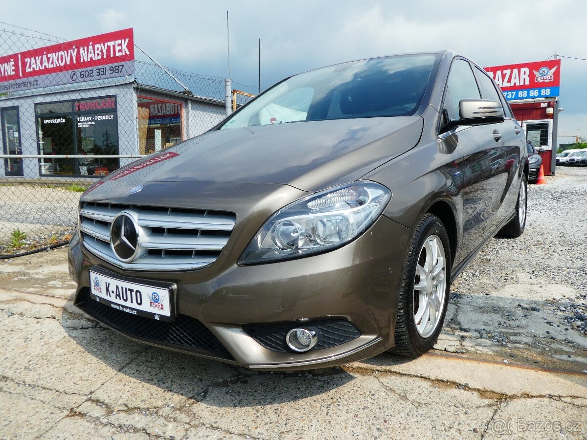 Mercedes-Benz B180i 90kW Alu,Stav,Navi