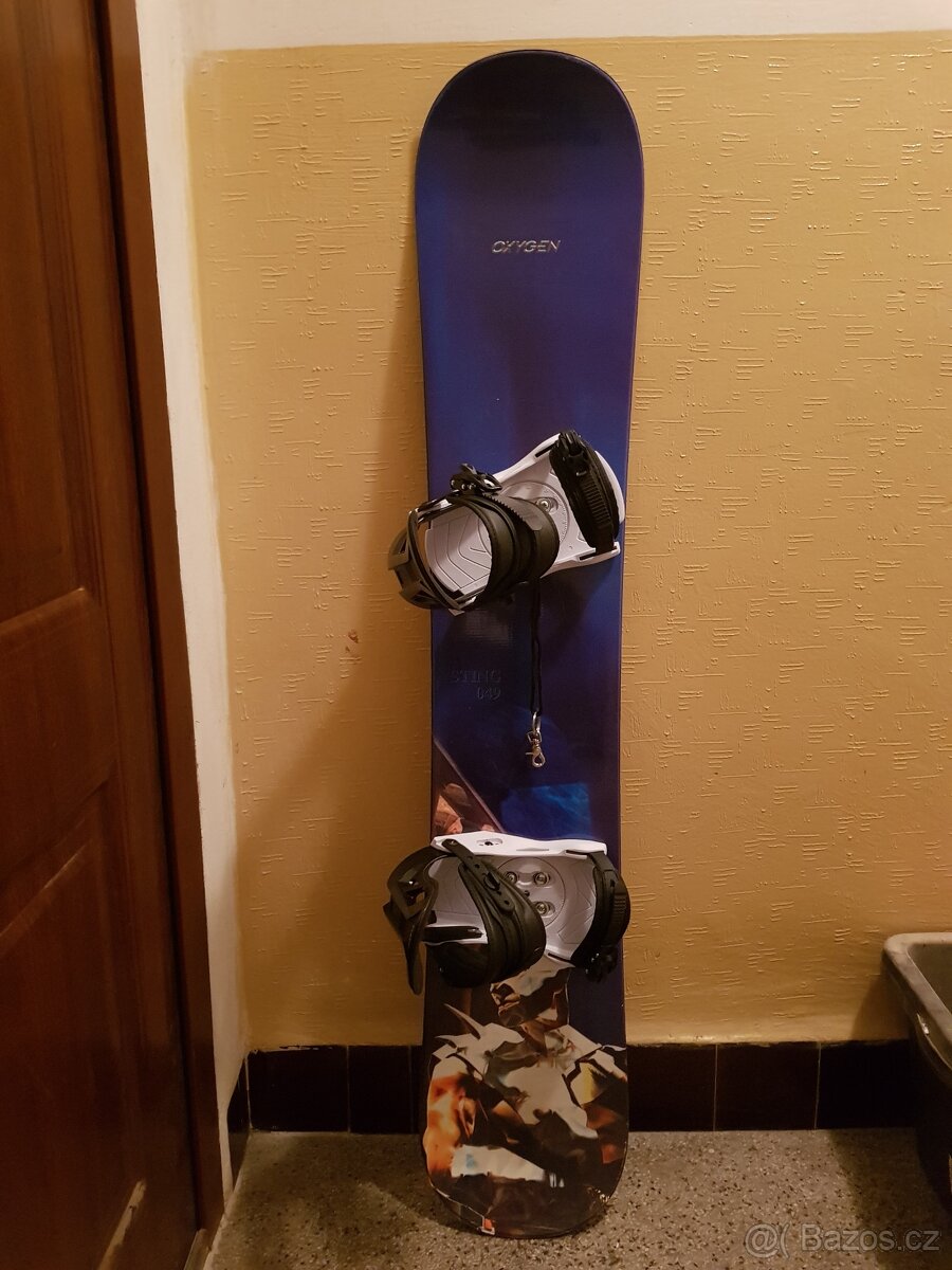 Prodám úplně nový snowboard OXYGEN 149cm dlouhý.