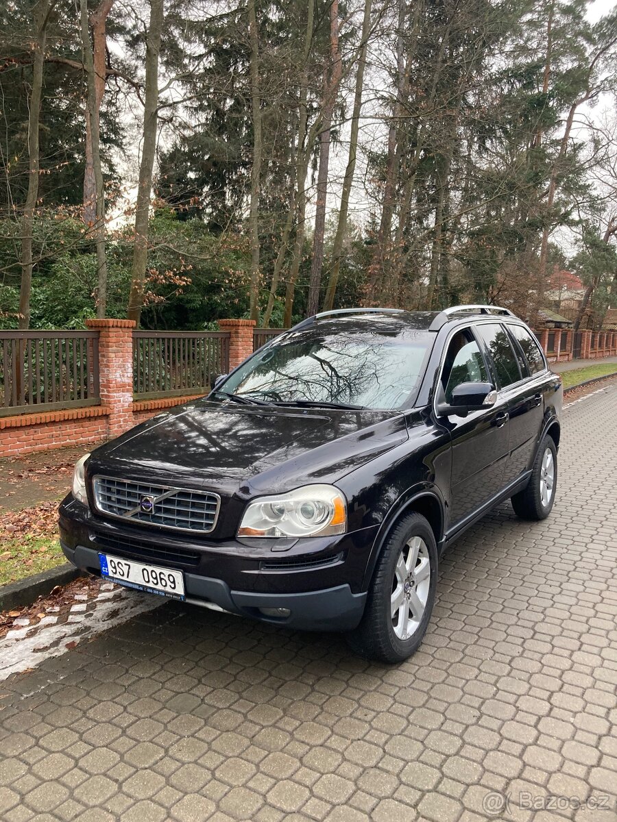 VOLVO XC 90 VÝBAVA 136KW 4/4